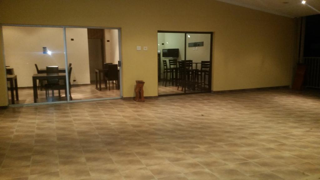 African Phoenix Guest Lodge Johannesbourg Extérieur photo